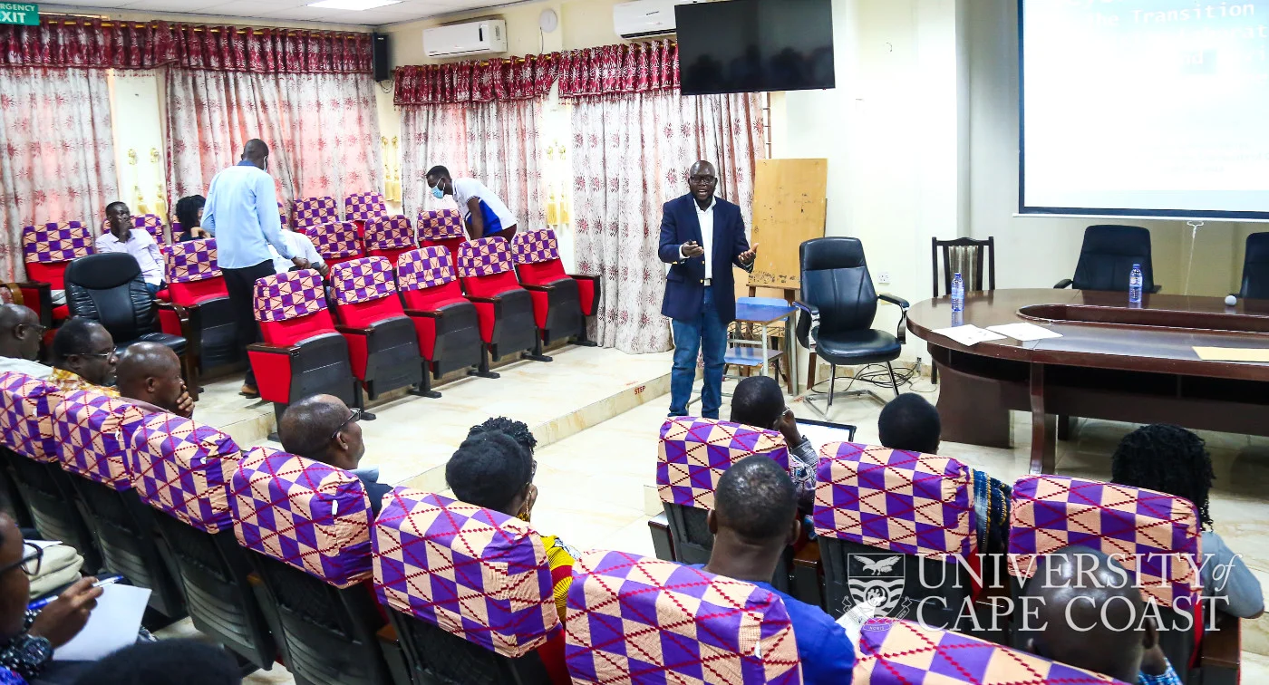 UCC Alumnus Urges Students to Focus on Solving Societal Problems